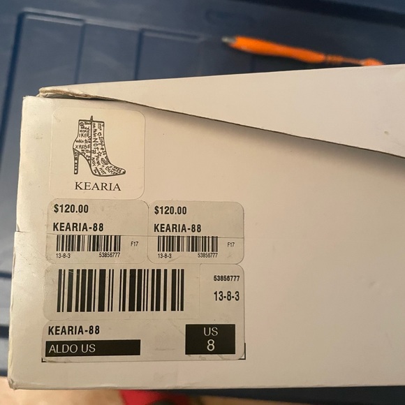 High heel boots - Picture 9 of 9